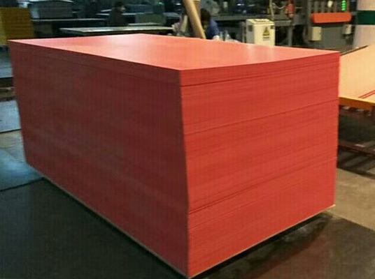 Облегченный красный лист PVC 0.55g/Cm3, доска пены 5mm декоративная